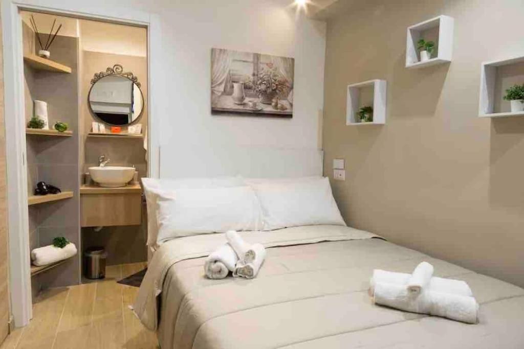 דירות נאפולי Casina In Centro Storico מראה חיצוני תמונה