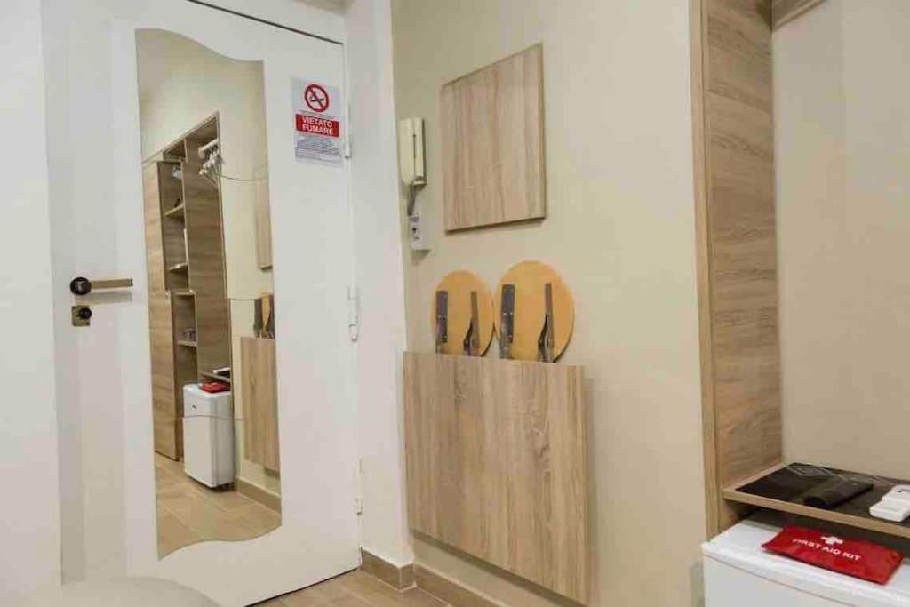 דירות נאפולי Casina In Centro Storico מראה חיצוני תמונה